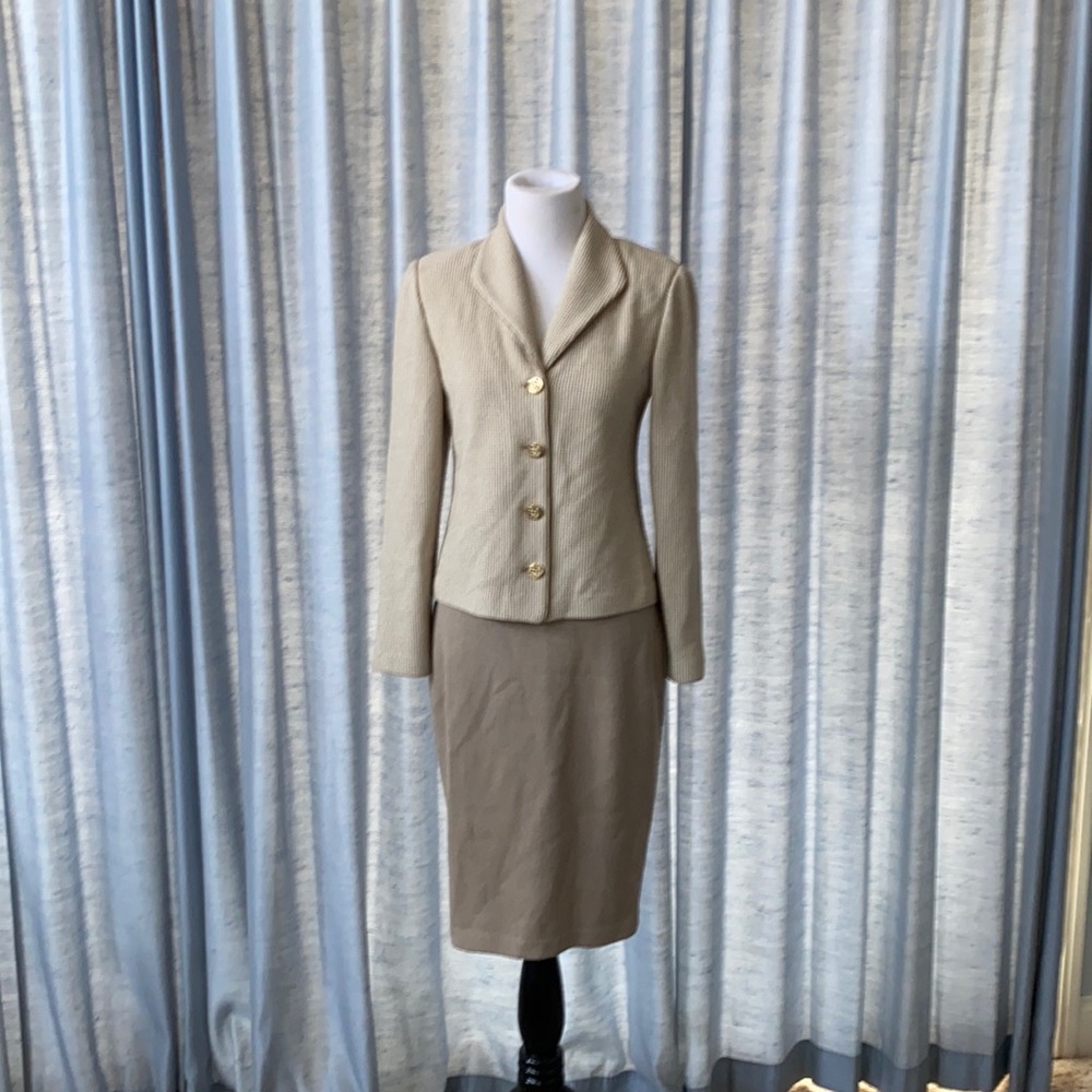Vintage St John knit suit